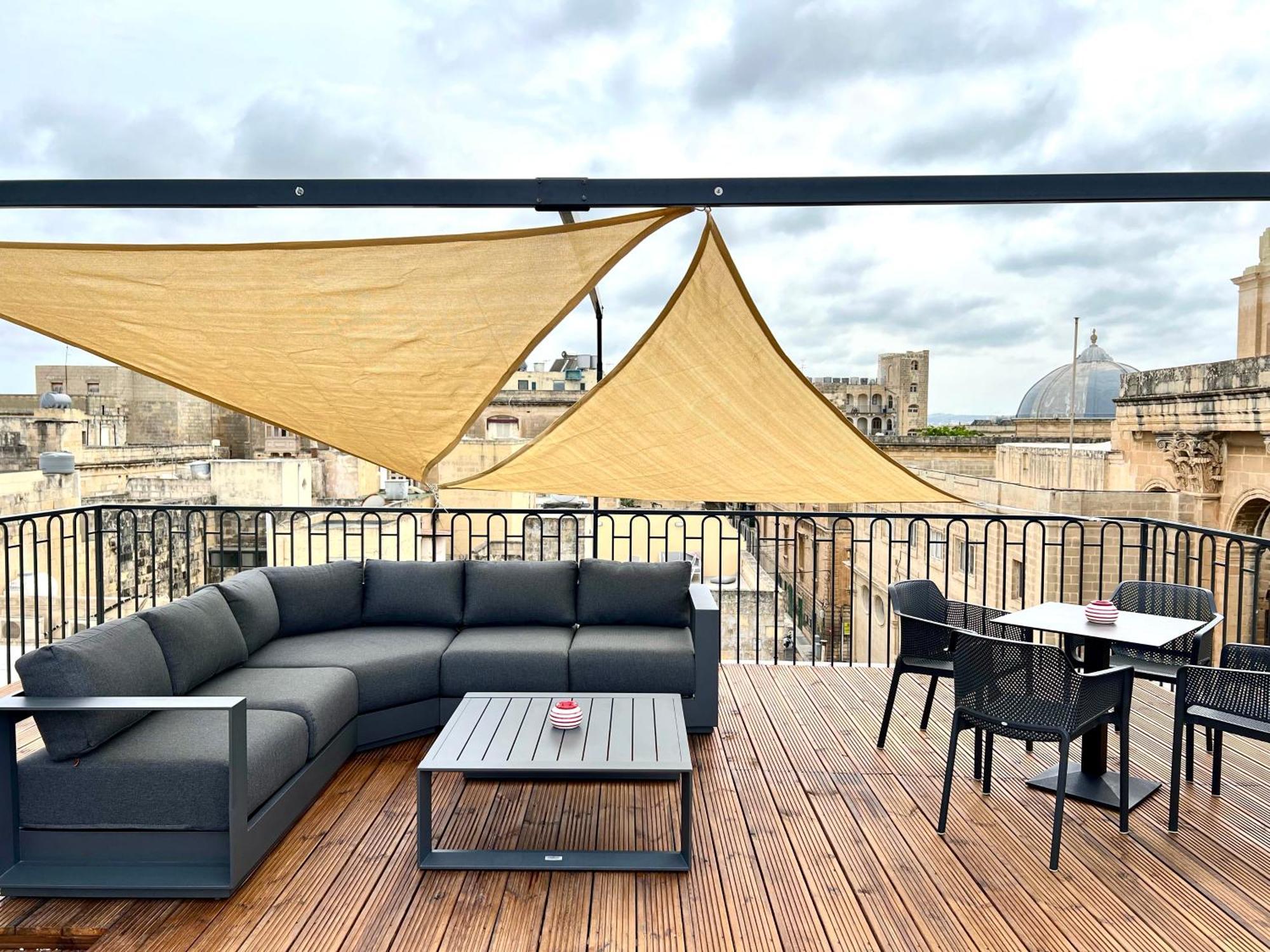 Florette Suite 1Br With Stunning Lounge Terrace By Arcobnb Il-Furjana Extérieur photo